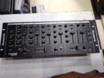 NUMARK CM 200 DJ MIXER features
