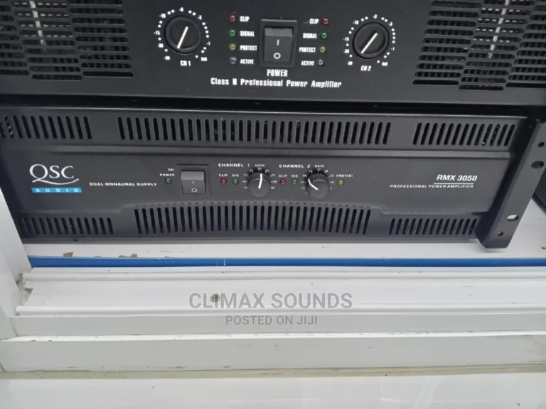 QSC RMX Series RMX 3050 Power Amplifier