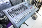 Mackie Professional Mixer MK 1600 USB 16 Channel Mixer - Image 16