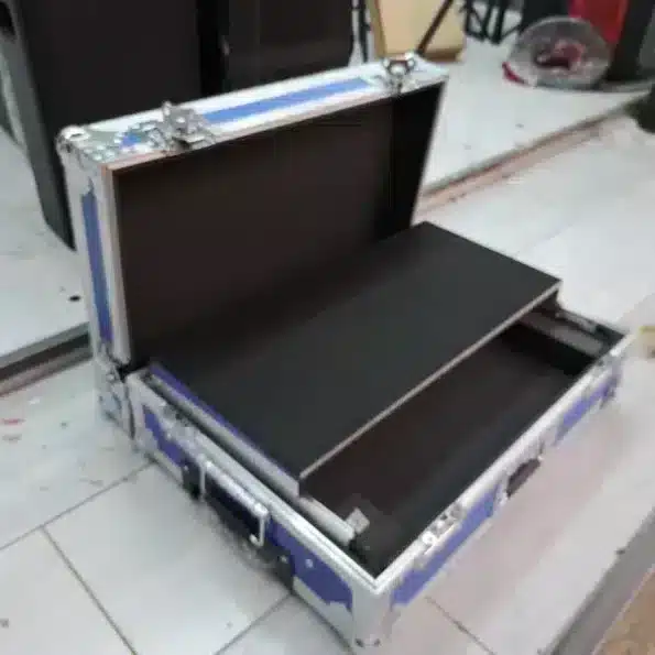 SDJ/DJ Mixer Rack