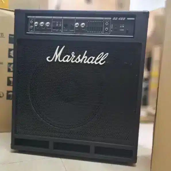Marshall mg212