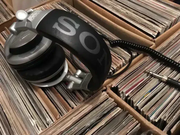 Sony MDR-Z700DJ Headphones Nairobi