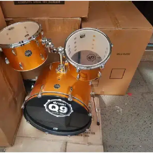 Q9 Drum set