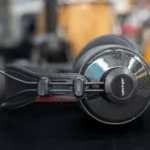 BH60 studio headphone features