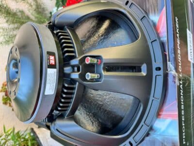 NR 18WF 835 loud bass Kenya