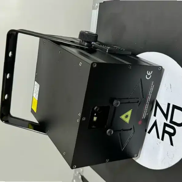 Full-color laser light Stage
