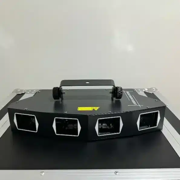 Four Eyes Laser Stage