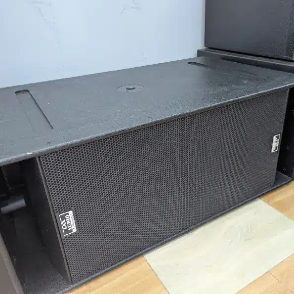 Lax Audio RS 18