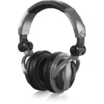 closed-back headphones