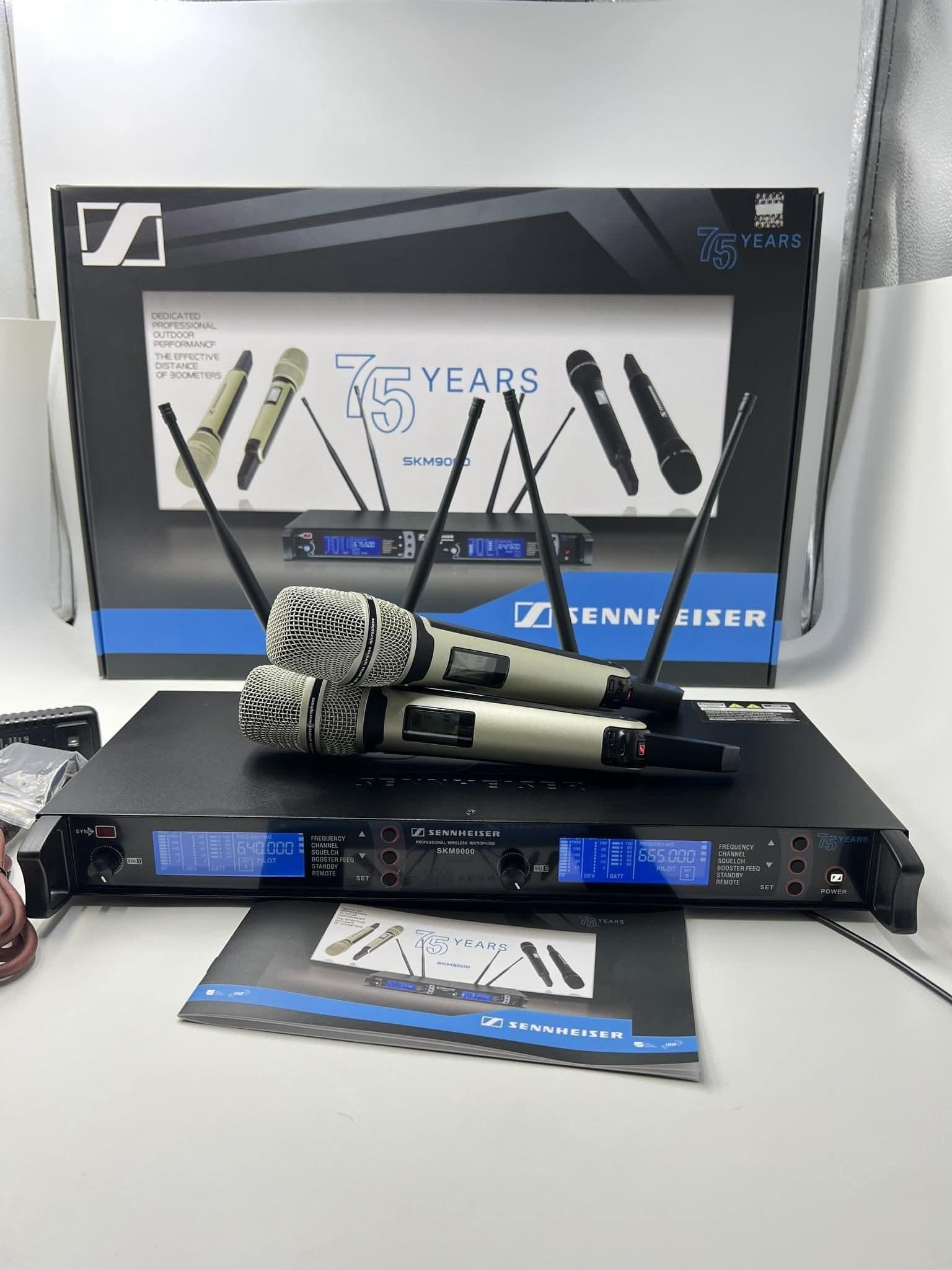 Sennheiser SKM 9000 Wireless Microphone in Kenya 18 Sennheiser SKM 9000 handheld transmitter