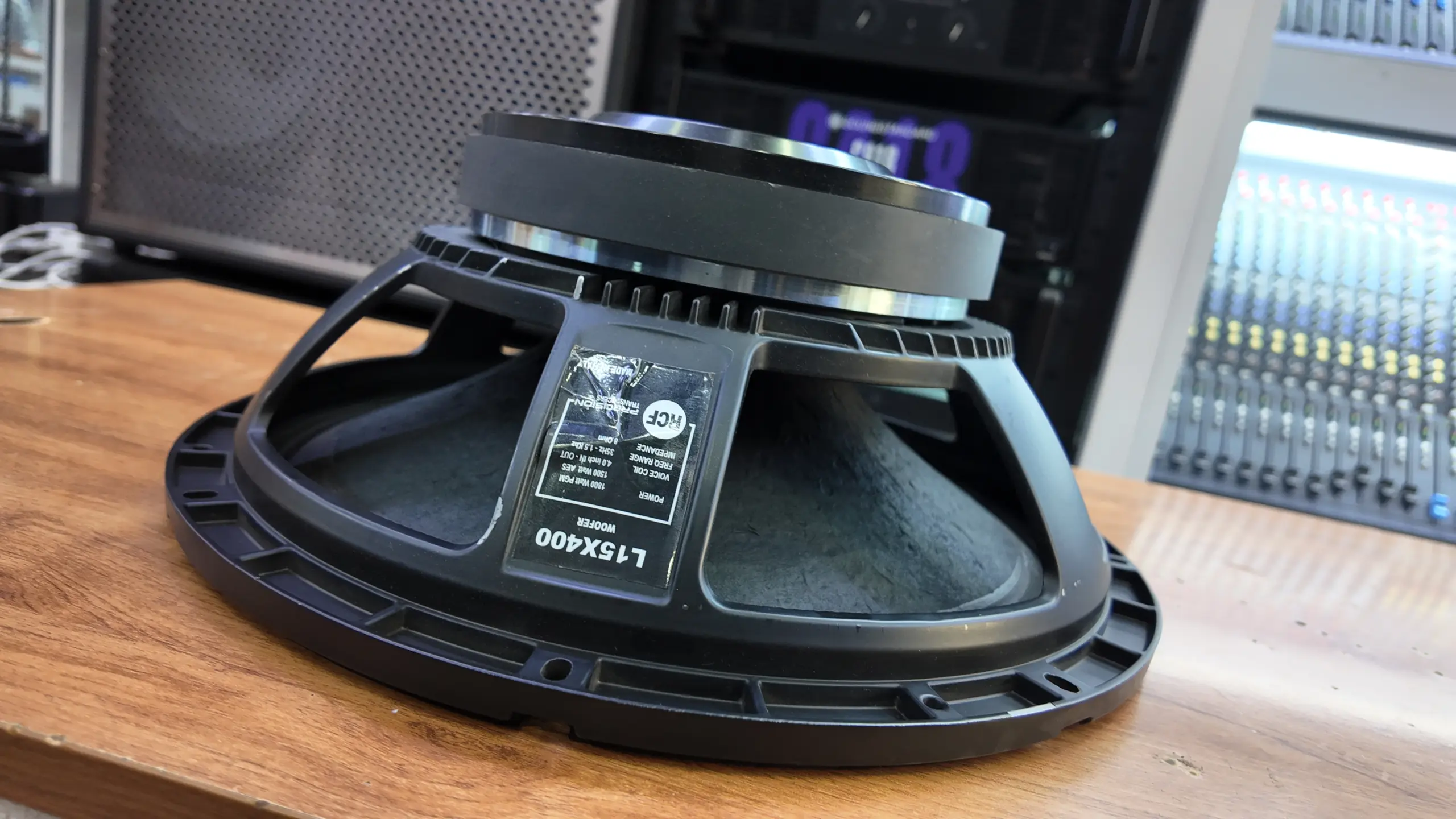 RCF L15X400 Woofer Kenya – Professional Bass Speaker for Powerful Sound 13 buy RCF L15X400 Kenya