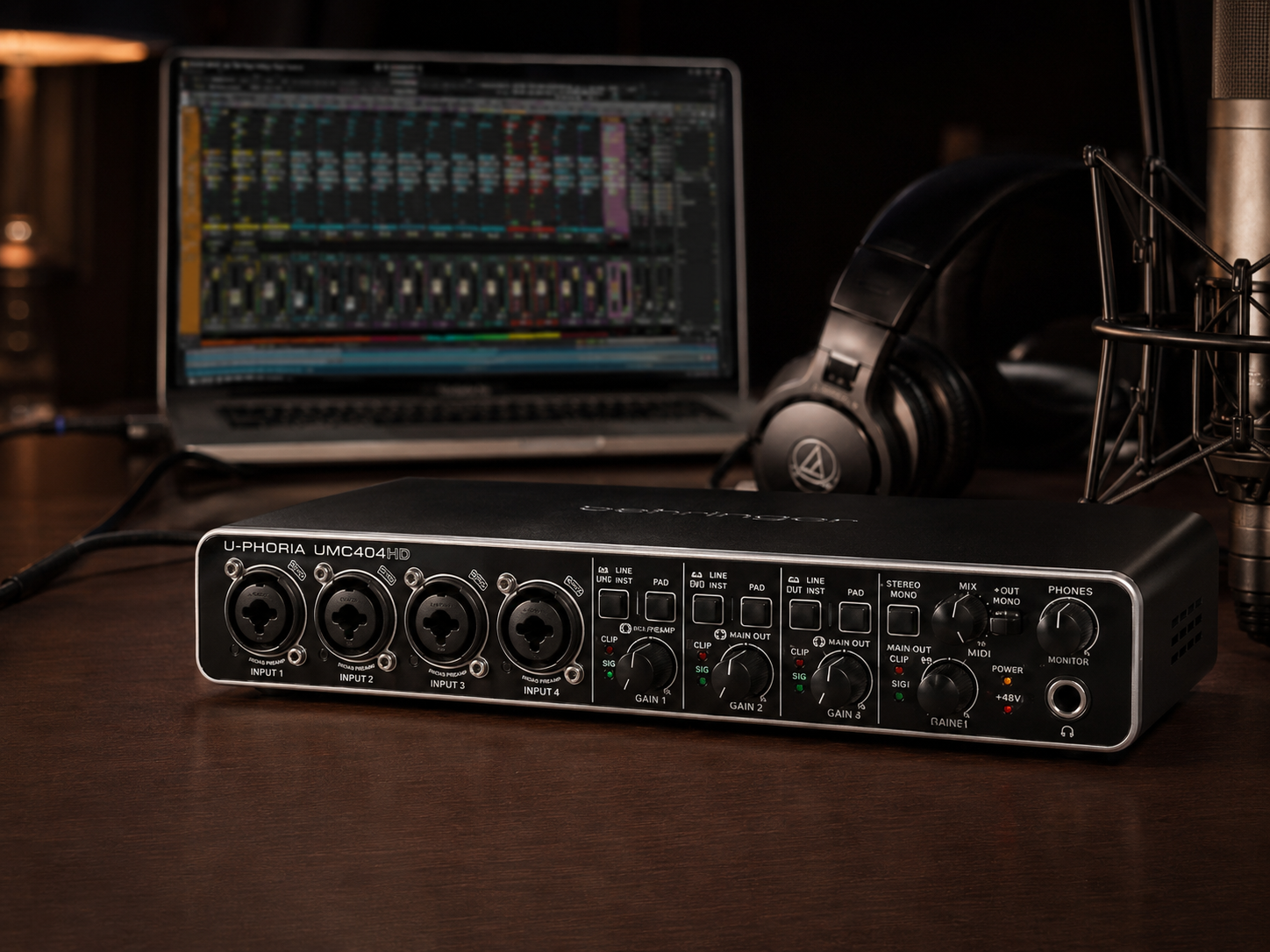 Behringer UMC404HD for Podcasting and Studio Recording: Why Creators Choose It 9 Music production soundcard Kenya