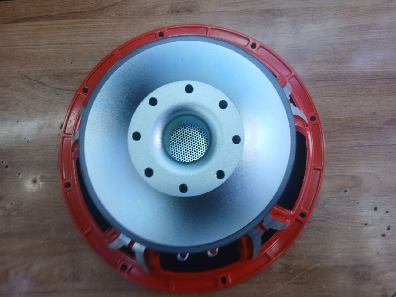 How the Derwel 15DX100F Can Improve Your Professional Sound System 13 Derwel 1000W professional loudspeaker