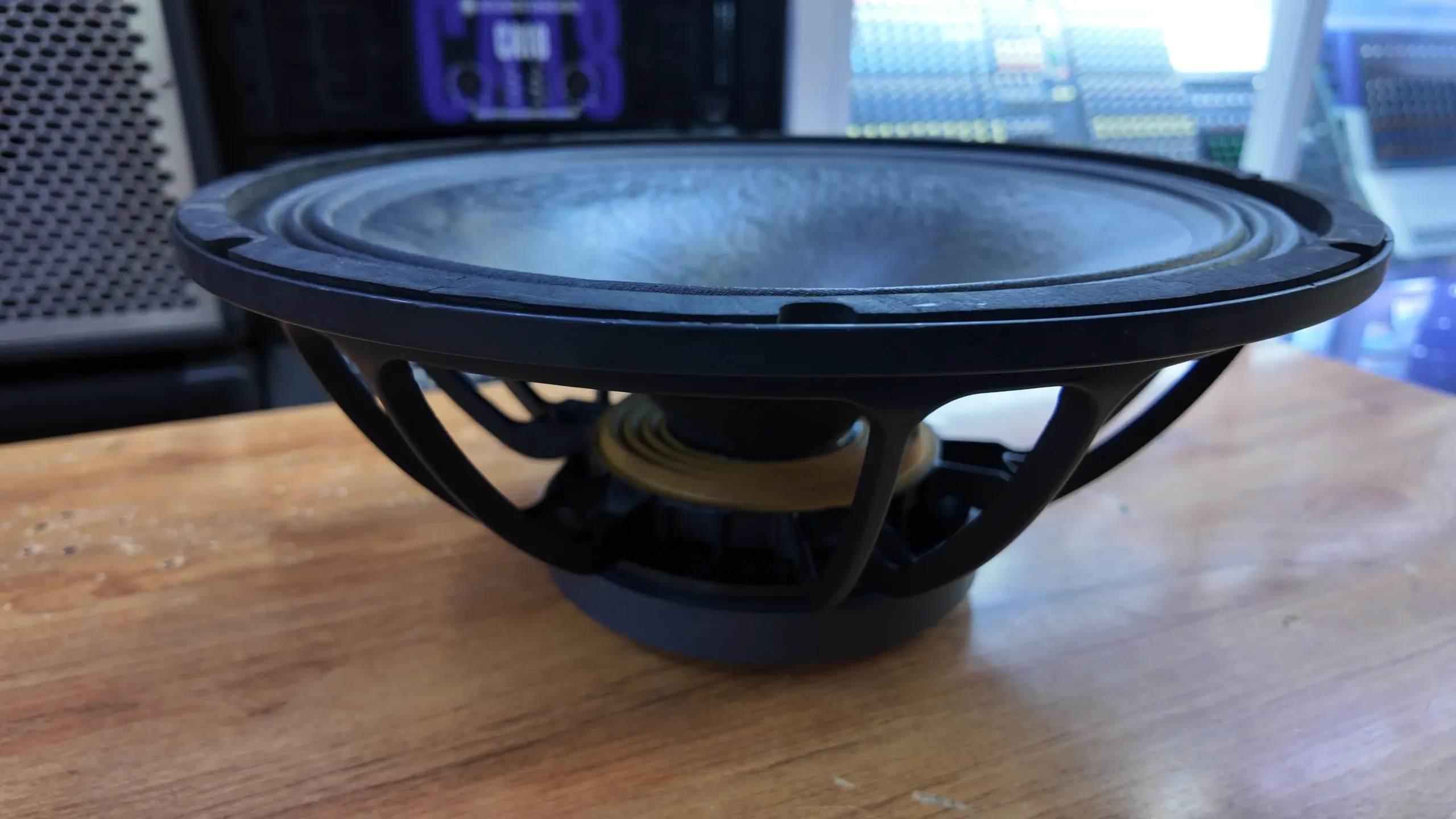 Derwel 15TBW76 15-Inch Professional Loudspeaker Price In Kenya 12 Derwel 15 inch speaker Kenya
