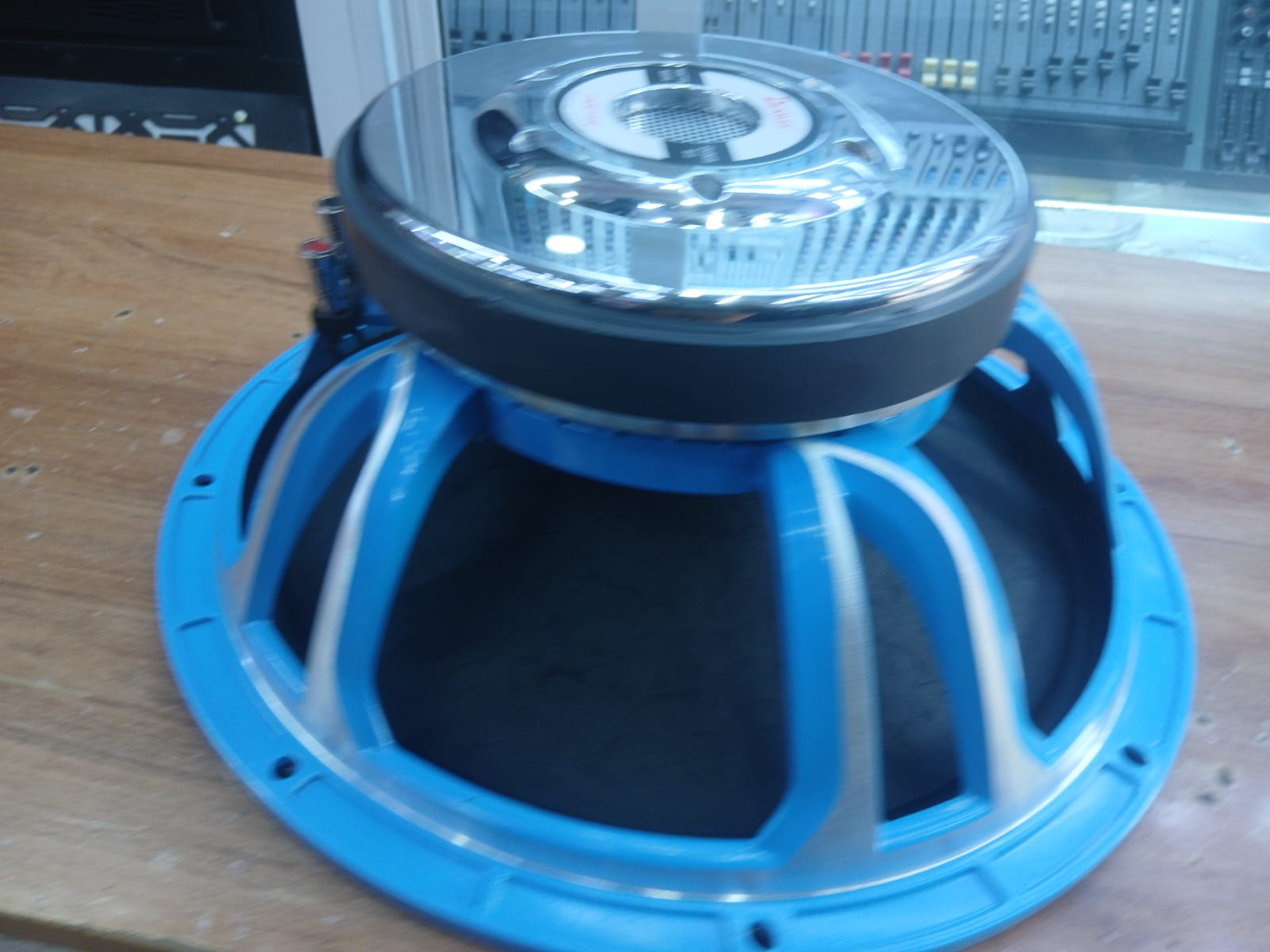 Derwel 15DE1200 Kenya: Why This 15-Inch Professional Speaker Driver Is Perfect for PA Systems 7 Derwel 15 Inch Woofer