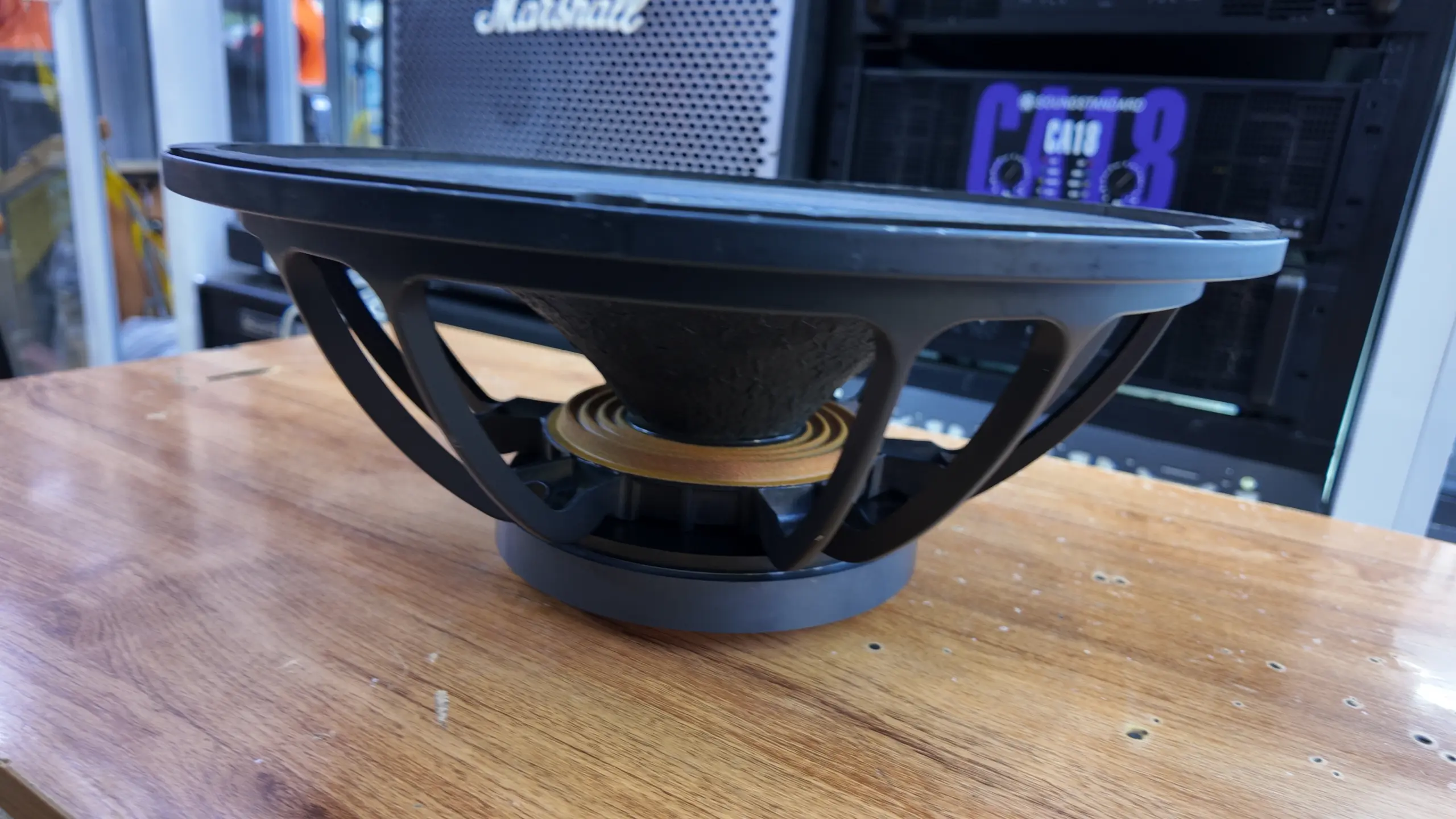Derwel 15TBW76 15-Inch Professional Loudspeaker Price In Kenya 10 Derwel 15TBW76 15-Inch Professional Loudspeaker Price In Kenya