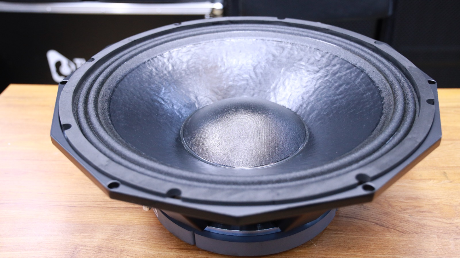 Derwel PD1850 Professional Speaker: A Powerful Choice for Serious Sound Systems 26 Derwel PD1850 price in Kenya