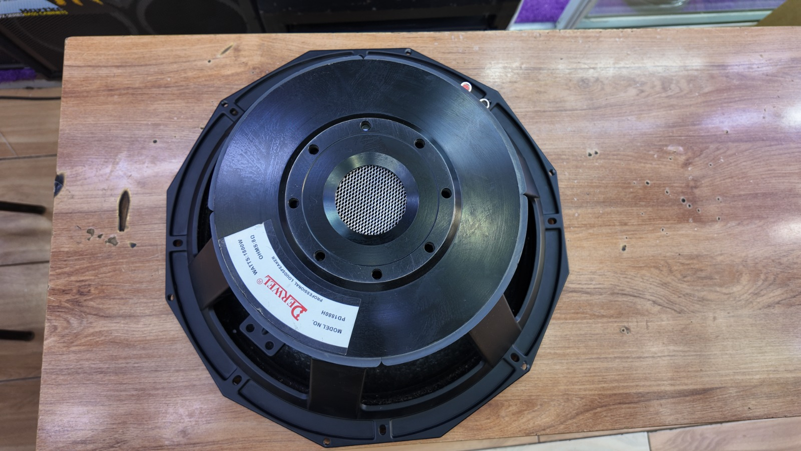The Derwel PD1880H 18-Inch Woofer