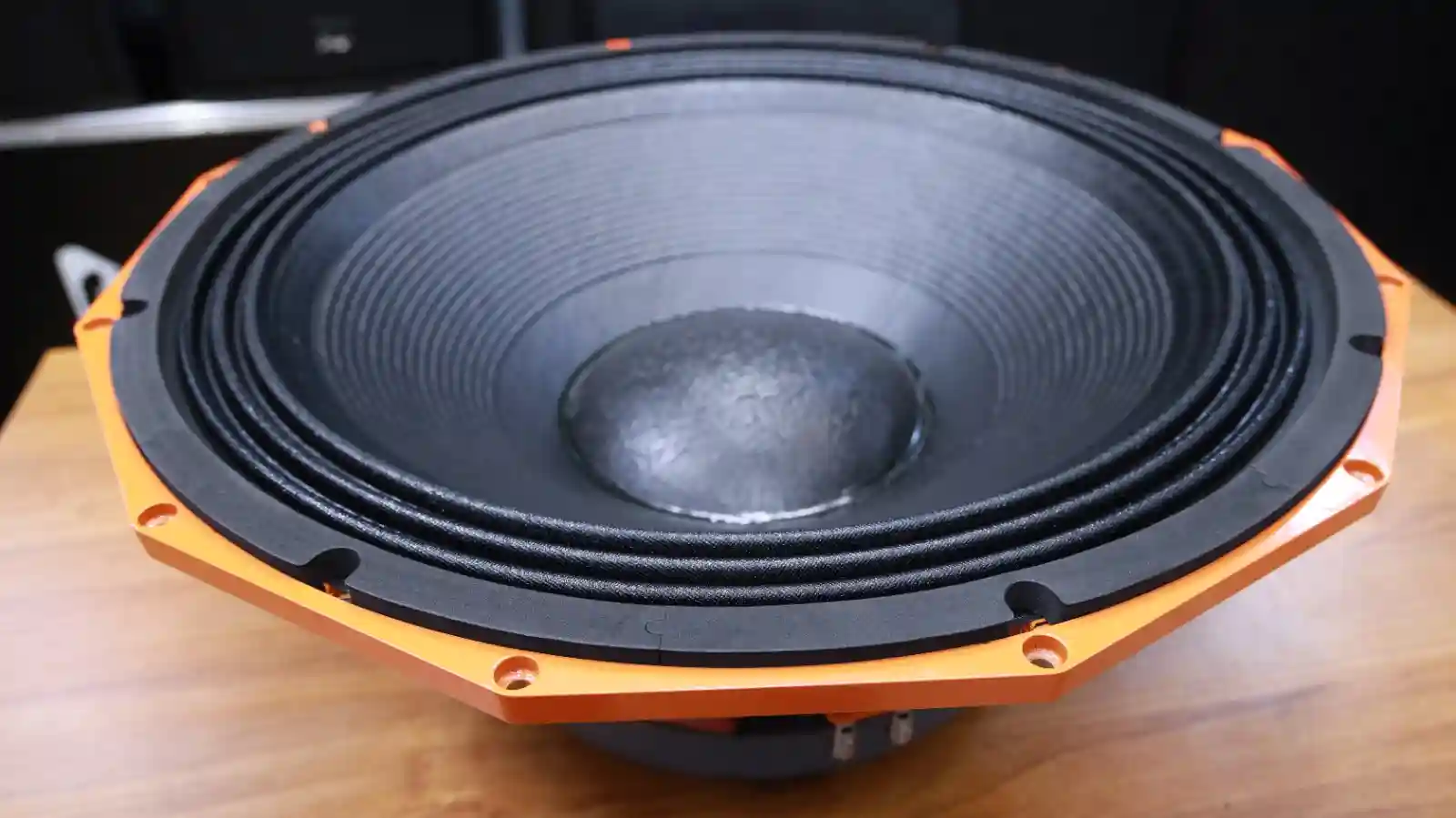 Derwel PD2190 21-Inch Bass Speaker – 4000W Professional Subwoofer Driver for Deep Bass and Outdoor Sound 10 Derwel PD2190 nightclub speaker