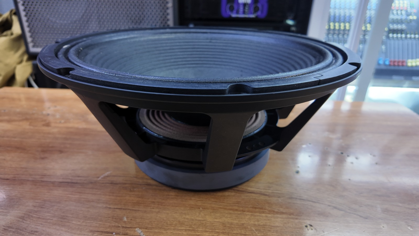 Eminence Kappa Pro-15A 15 inch woofer