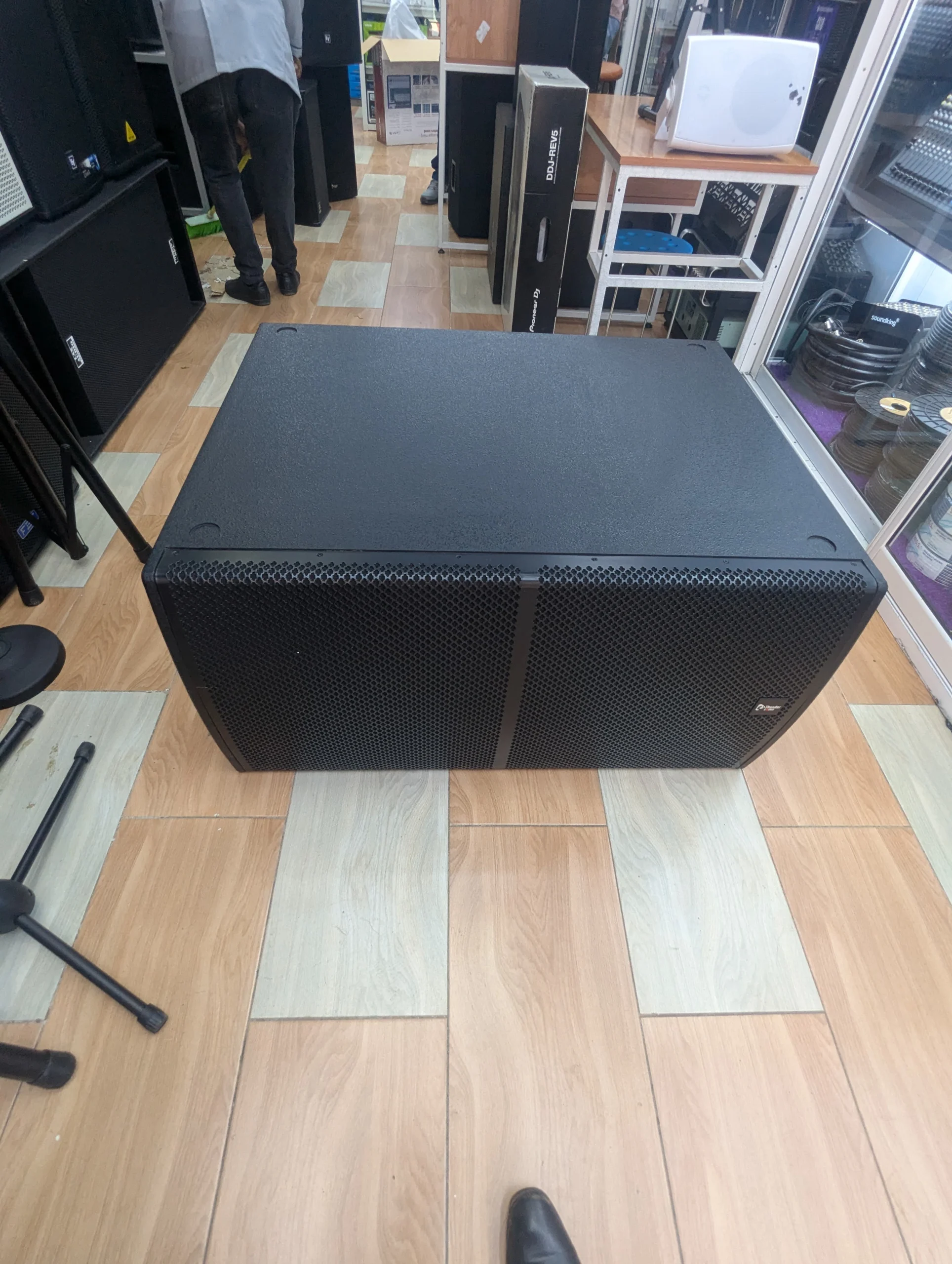 Thunder Sound TS 218 Bass Speaker for Professional Events and Large Venues 11 Thunder Sound TS 218 Bass Speaker price in Kenya