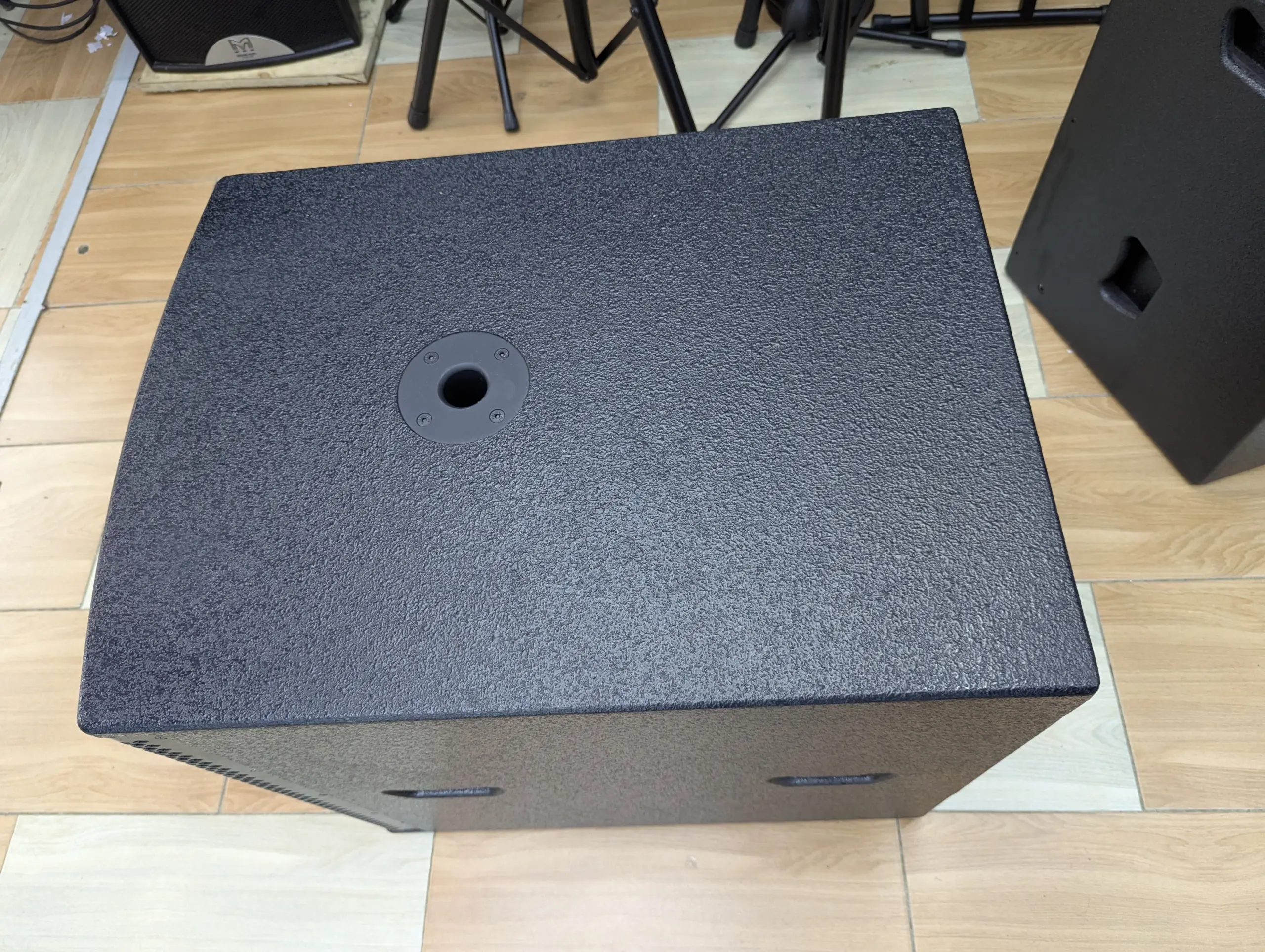 Why the Thunder Sound TS118 Subwoofer Is Ideal for Professional Sound Systems 16 Thunder Sound TS118 price in Kenya