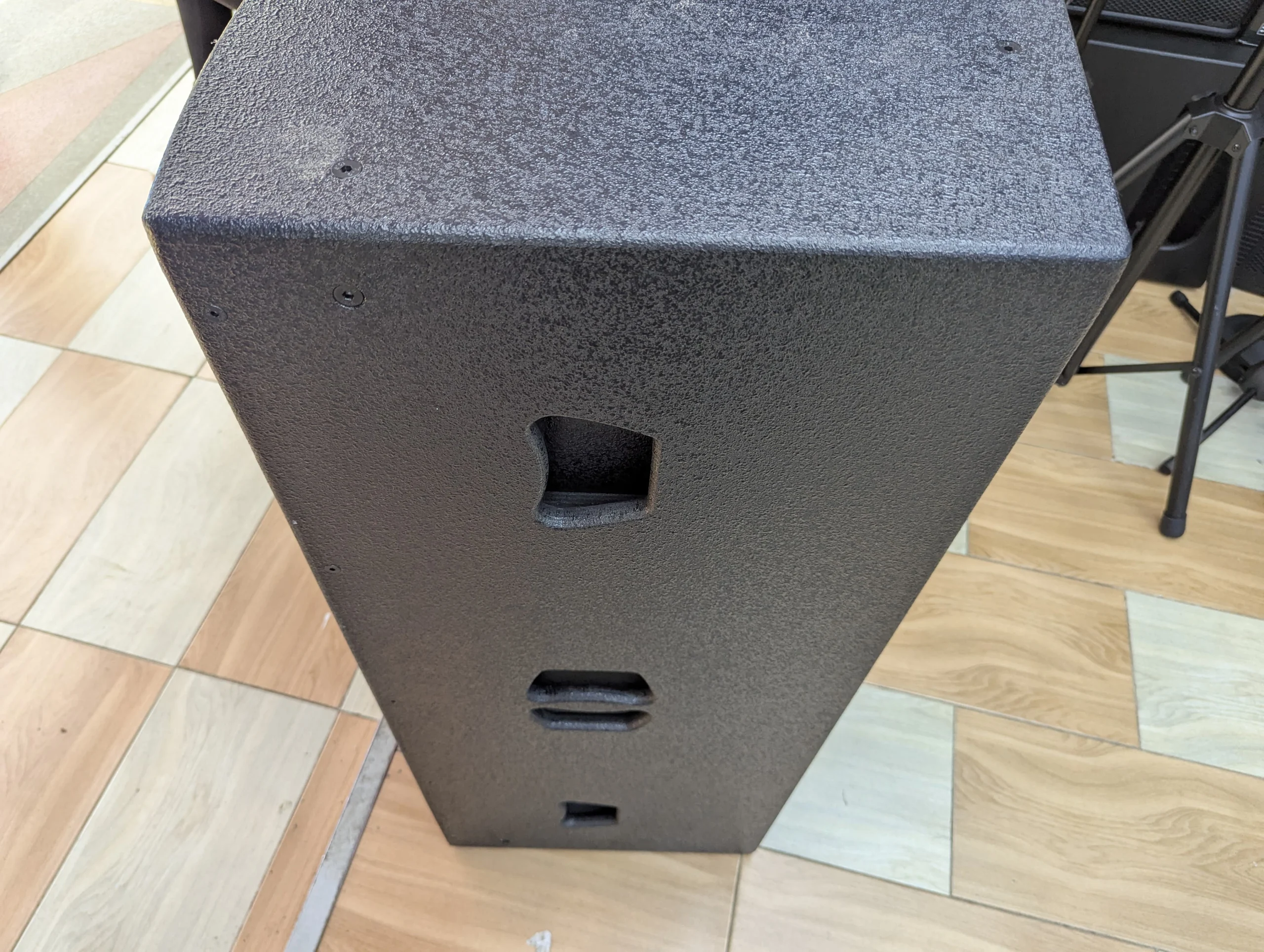 Thunder Sound TS 215 Speaker for Churches, DJs and Live Events 15 Thunder Sound TS215 speaker Kenya