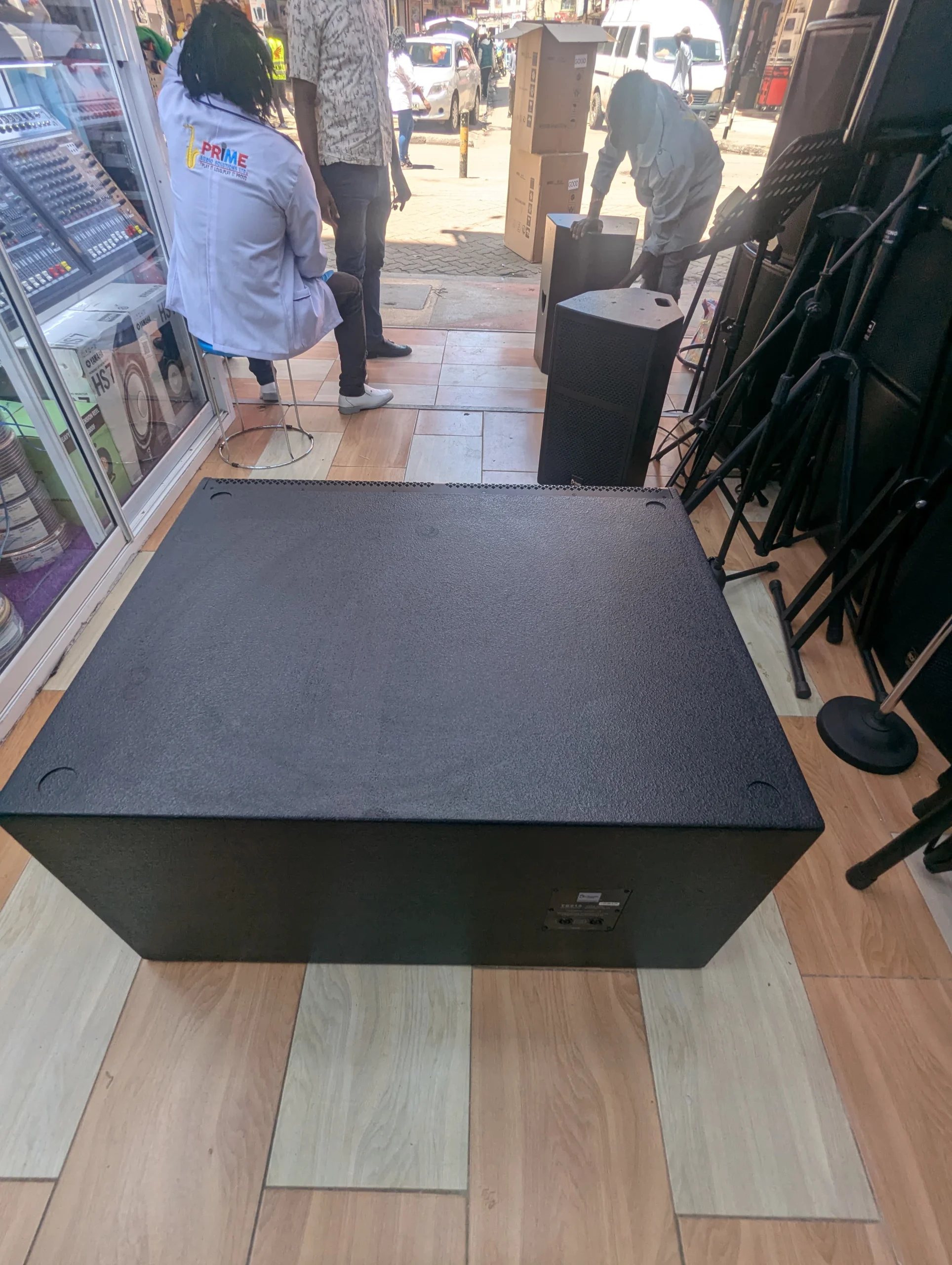 Thunder Sound TS 218 Bass Speaker for Professional Events and Large Venues 12 Thunder Sound TS218 dual 18 inch Bass Speaker Kenya