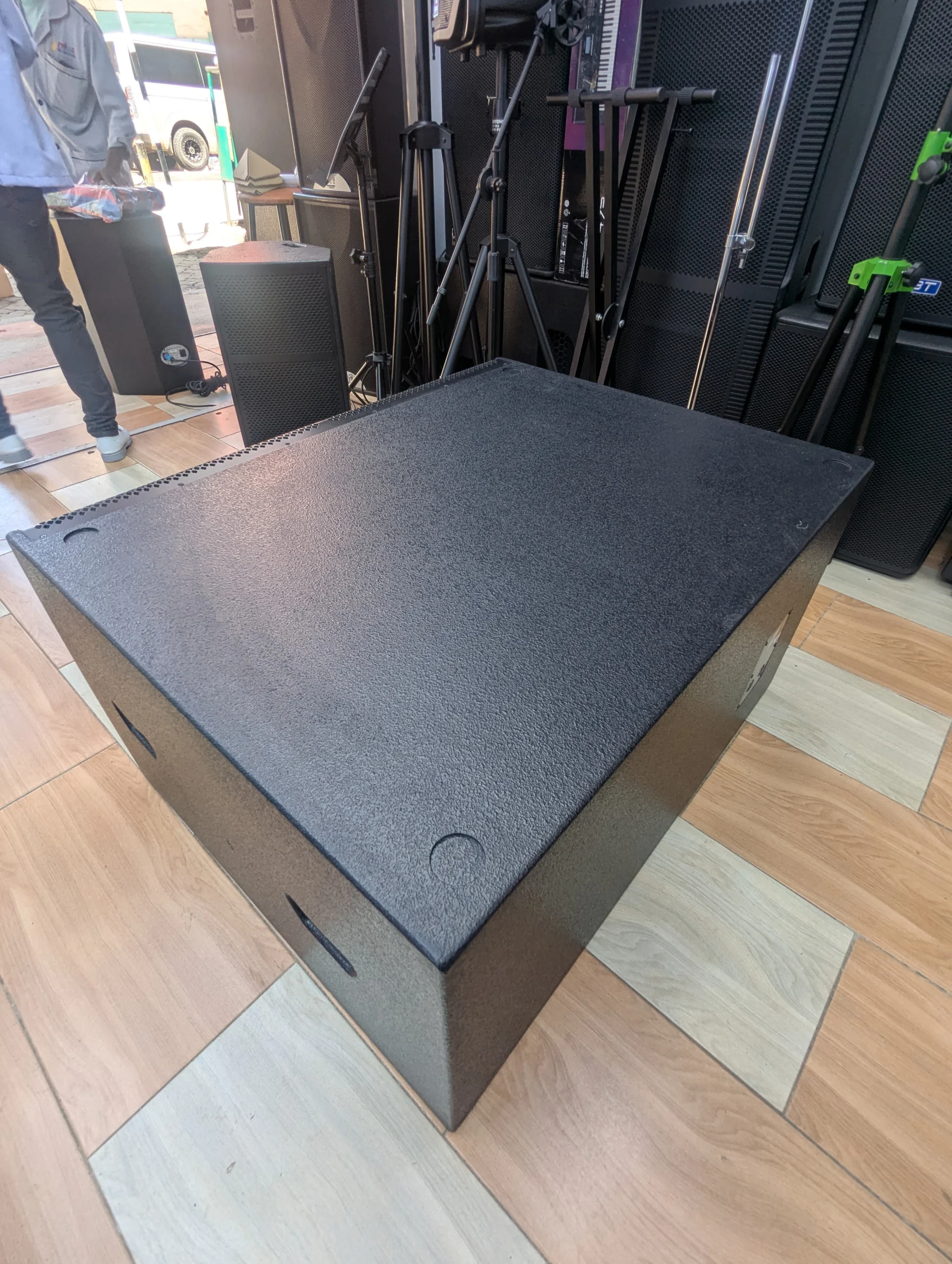 Thunder Sound TS 218 Bass Speaker for Professional Events and Large Venues 14 Thunder Sound TS218 passive subwoofer Kenya